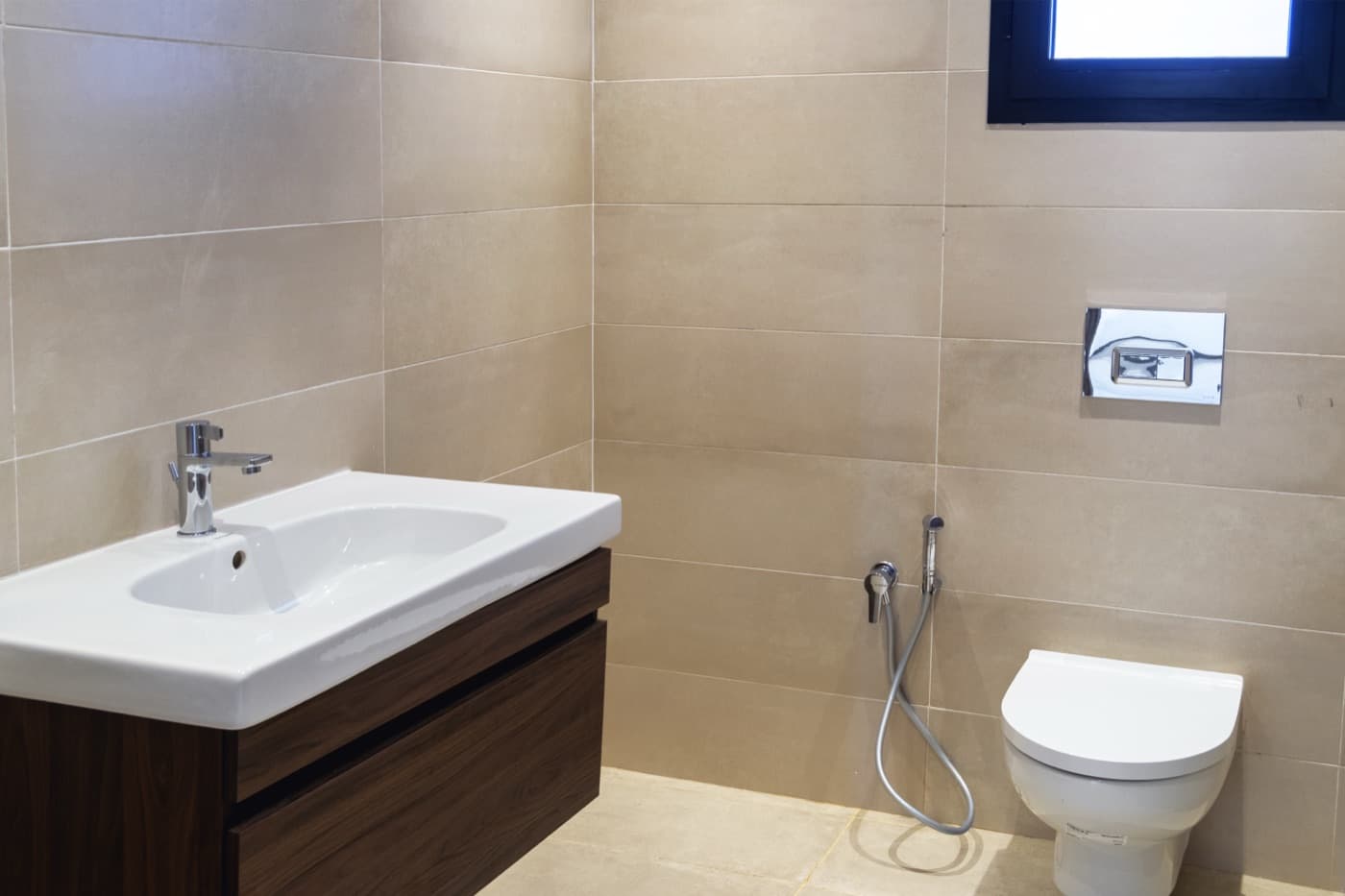 Omrane 16 Residence — Bathroom